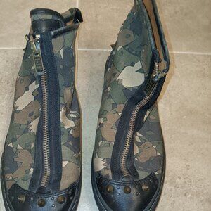 Camouflage style booty